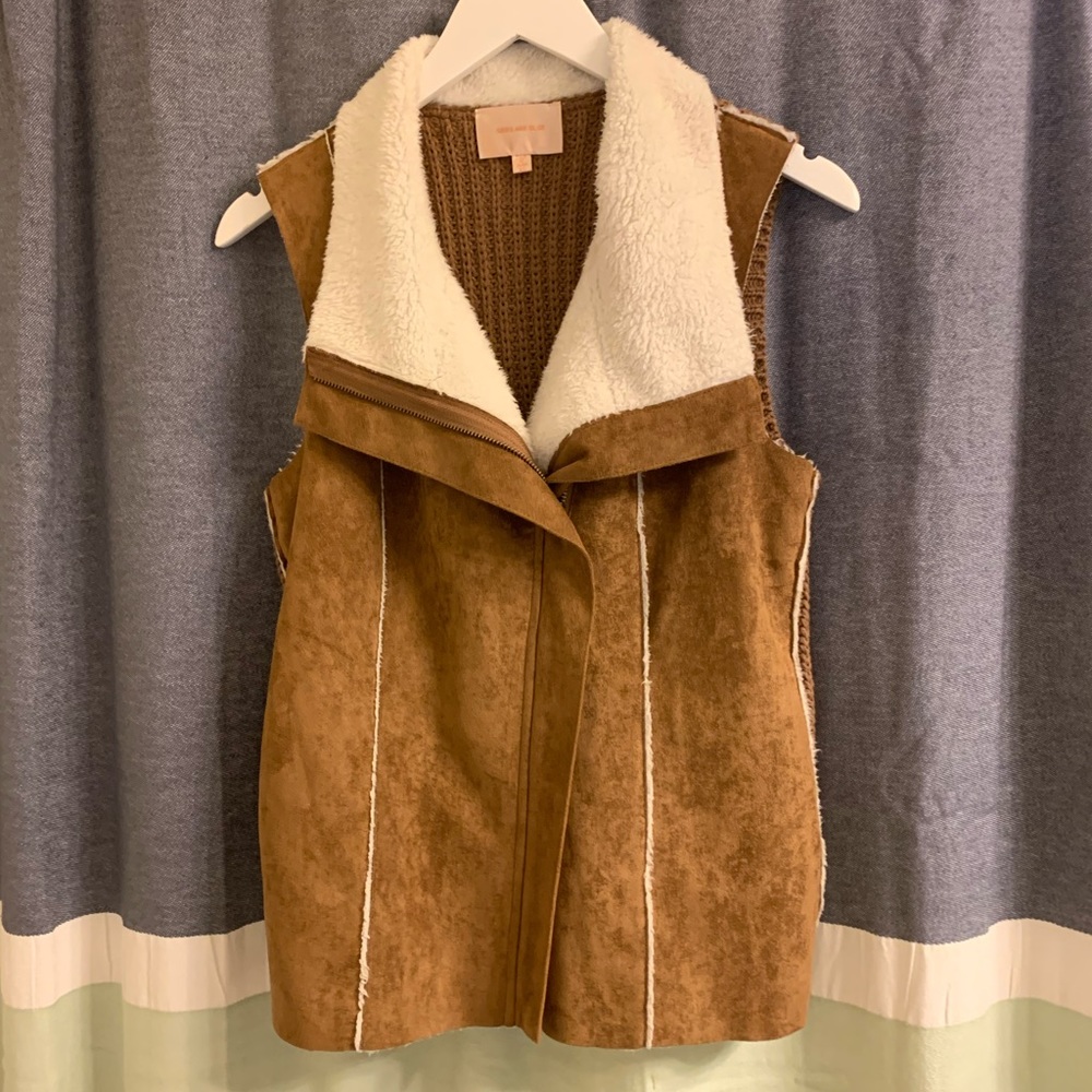 Like New Women's Sweater Back Faux Suede Vest